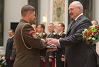 Graduate of the Command and Staff Department of the Military Academy Maxim Potorocha receives a letter of commendation from the President