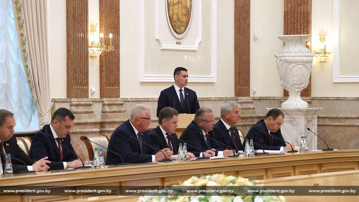 Андрей Иванец Министр образования Беларуси