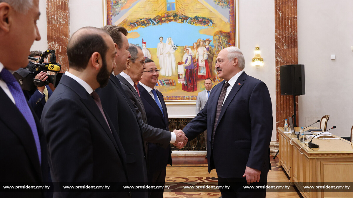Встреча с министрами иностранных дел государств - членов ОДКБ | Официальный  интернет-портал Президента Республики Беларусь
