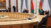 Александр Лукашенко во время встречи с министрами иностранных дел государств - членов ОДКБ 
