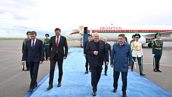Рабочий визит в Казахстан Лукашенко Казахстан, визит Лукашенко в Казахстан, Александр Лукашенко прибыл с рабочим визитом в Казахстан