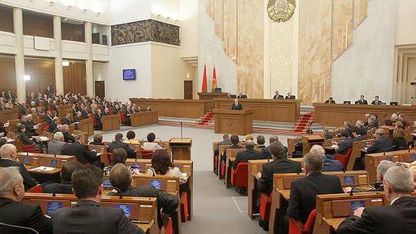 Выступает Александр Лукашенко Выступает Александр Лукашенко