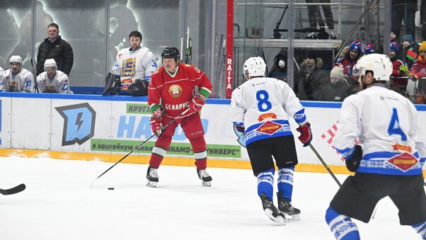 Хоккейная команда Президента Беларуси одержала пятую победу в регулярном сезоне Республиканской хоккейной лиги Хоккейная команда Президента Беларуси одержала пятую победу в регулярном сезоне Республиканской хоккейной лиги
