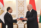 Aleksandr Lukashenko awards Egypt President Abdel Fattah el-Sisi with the Order of Friendship of Peoples