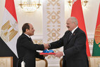 Aleksandr Lukashenko awards Egypt President Abdel Fattah el-Sisi with the Order of Friendship of Peoples