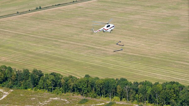 Александр Лукашенко с вертолета проинспектировал Гомельскую и Минскую области Лукашенко рабочие поездки