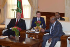 Belarus President Alexander Lukashenko and Sudan President Omar Hassan Ahmad al-Bashir hold a one-on-one meeting