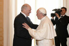 Президент Беларуси Александр Лукашенко и Папа Римский Франциск