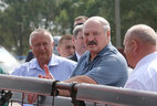 Alexander Lukashenko visits the engine yard of OAO Belovezhsky