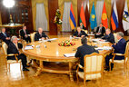 Alexander Lukashenko takes part in the narrow-format session of the Supreme Eurasian Economic Council