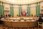 Alexander Lukashenko takes part in the extended session of the Supreme Eurasian Economic Council
