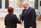 Worker of Grodno kindergarten No. 78 Tatyana Litvinchik is honored with the Medal for Labor Services