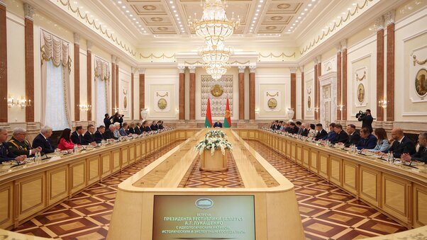 Встреча с идеологическим активом, историческим и экспертным сообществом День народного единства РБ, День народного единства 2025 РБ, Лукашенко сегодня