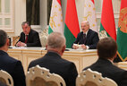 Belarus President Aleksandr Lukashenko and Tajikistan President Emomali Rahmon during the meeting with mass media representatives after the talks