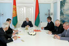 Во время встречи Александра Лукашенко с генеральным директором компании 
"Штадлер Рэйл Групп" Петером Шпулером