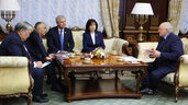 Лукашенко встреча со спикером парламента Кыргызстана 