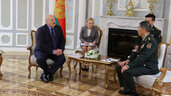 Президент Беларуси Александр Лукашенко и Министр обороны КНР Ли Шанфу