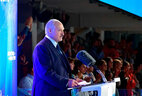 Александр Лукашенко выступает на церемонии закрытия II Европейских игр