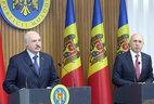 Belarus President Alexander Lukashenko and Moldova Prime Minister Pavel Filip meet with mass media representatives