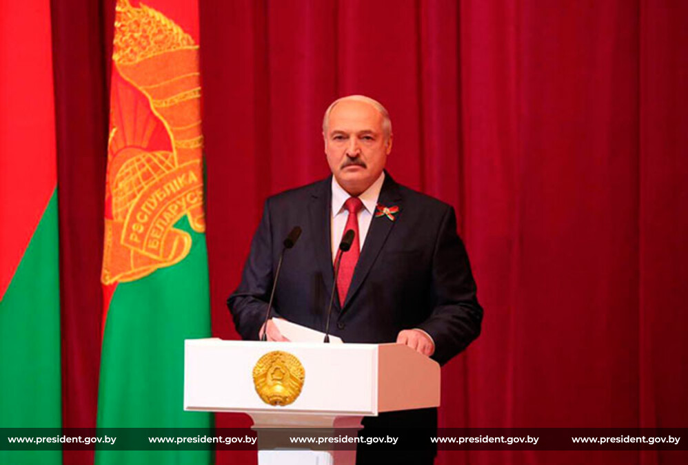 Выступает Александр Лукашенко Выступает Александр Лукашенко