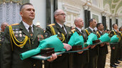 Военные, церемония чествования выпускников, Дворец Независимости, награды