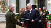 Александр Лукашенко, военные, церемония чествования выпускников, награды, армия