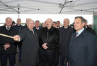 Alexander Lukashenko was made familiar with the progress in the reconstruction of a faulty automobile bridge over the Pripyat River in Zhitkovichi District