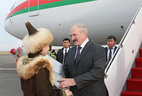 Самолет главы белорусского государства приземлился в международном аэропорту Астаны