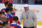 Aleksandr Lukashenko and Russian ice hockey players