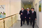 Alexander Lukashenko and Gurbanguly Berdimuhamedow visit the complex of buildings of the Belarusian embassy in Turkmenistan