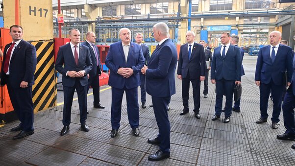 Александр Лукашенко посетил ОАО "Могилевский завод лифтового машиностроения" Александр Лукашенко посетил ОАО "Могилевский завод лифтового машиностроения"