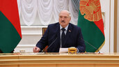 Александр Лукашенко во время встречи с участниками заседания Совета Парламентской ассамблеи ОДКБ