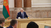Президент Беларуси Александр Лукашенко на совещании по актуальным вопросам здравоохранения 