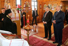 Президент Беларуси Александр Лукашенко и Президент Украины Петр Порошенко посетили Свято-Михайловский храм в агрогородке Лясковичи