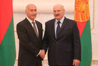 Belarus President Alexander Lukashenko and Ambassador Extraordinary and Plenipotentiary of Uzbekistan to Belarus Nasirdzhan Yusupov