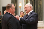 Director of the company OAO Kvasevichi Viktor Alekseyuk has been awarded an Order of Honor