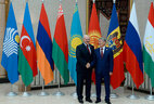 Belarus President Alexander Lukashenko and Kyrgyzstan President Almazbek Atambayev