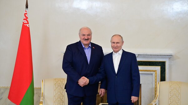 Александр Лукашенко, Владимир Путин, переговоры в России, Санкт-Петербург Александр Лукашенко, Владимир Путин, переговоры в России, Санкт-Петербург