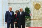 Belarus President Alexander Lukashenko and Serbia President Tomislav Nikolic at the Palace of Independence
