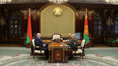Александр Лукашенко принял с докладом начальника Службы безопасности Президента Беларуси Дмитрия Шахраева