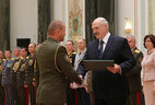 Graduate of the Command and Staff Department of the Military Academy Vasily Mozolevsky receives a commendation letter from the President