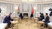 Лукашенко встреча с Танзилой Нарбаевой 