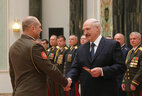 Alexander Lukashenko presents major-general’s straps to Deputy Chief for Armament of the Armed Forces - Chief of Armament Staff Andrei Fedin