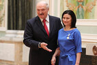 Aleksandr Lukashenko presents the Order of Mother to Svetlana Achinovich