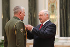 Chief of staff – first deputy commander of the special operations department Viktor Gulevich receives the Honored Specialist of the Armed Forces title