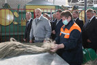 Alexander Lukashenko visits Orekhovo Flax Factory