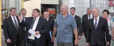Belarusian President Alexander Lukashenko visits combined fodder factory at OAO Agrokombinat Skidelsky, 15 August 2014