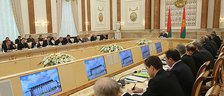 Belarusian President Alexander Lukashenko hears out a report of the government and the National Bank on Belarus’ economic performance in 2014, forecast for 2015, 11 November 2014