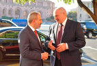 Belarus President Aleksandr Lukashenko and Armenia Prime Minister Nikol Pashinyan