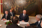 Переговоры с Федеральным президентом Австрии Александром Ван дер Белленом в узком составе